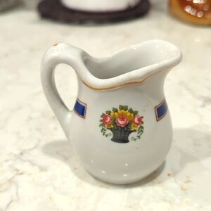 Vintage 3 inch creamer